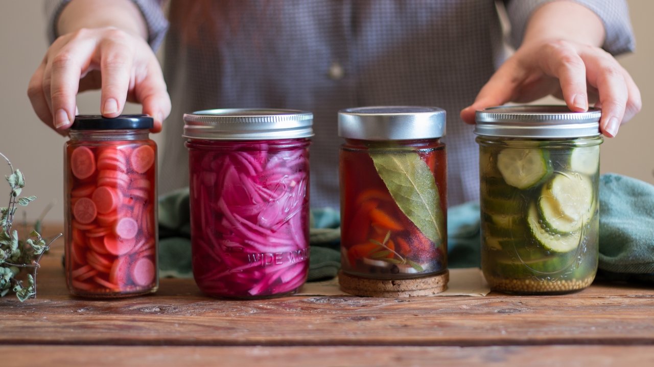 Comment faire des cornichons et autres pickles maison - L'Herboriste