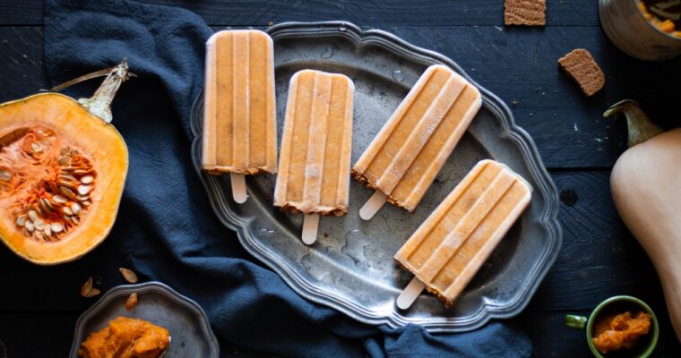 Bâtonnets glacés façon tarte à la citrouille (pumpkin pie popsicles)